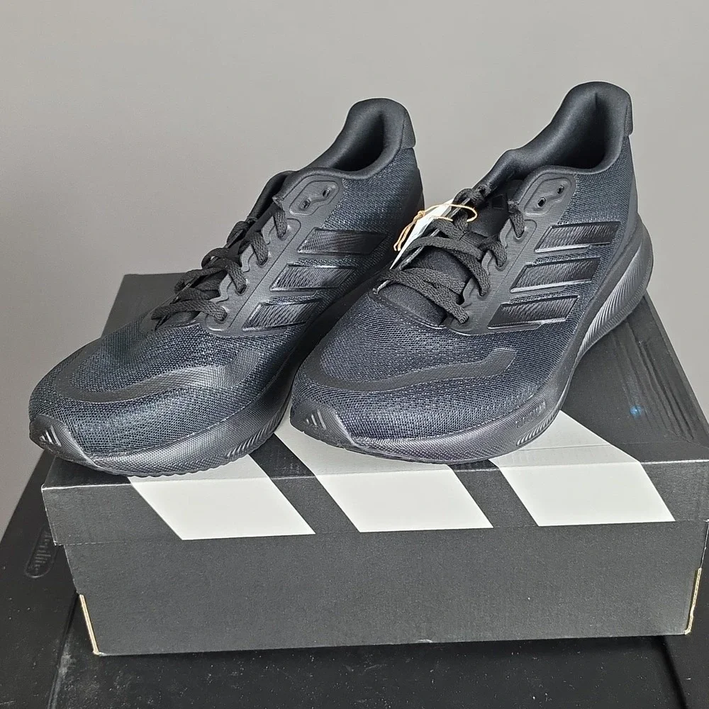 Adidas Runfalcon 5 Mens Running Shoes Triple Black IE8812 Size 10.5 Sneakers